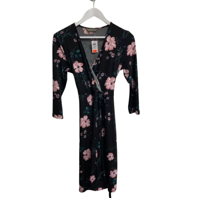 Jacqui-E Womens Size S Casual Dress Black  / Floral 