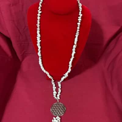  Women's Beaded Necklace featuring White Howlite Chips & a Circular Geometric Pendant 