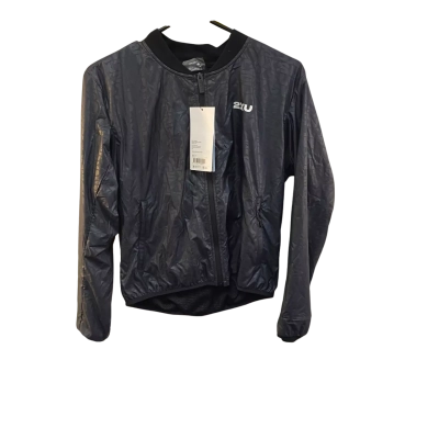 BNWT 2XU Womens  Size S Bomber Jacket Black  
