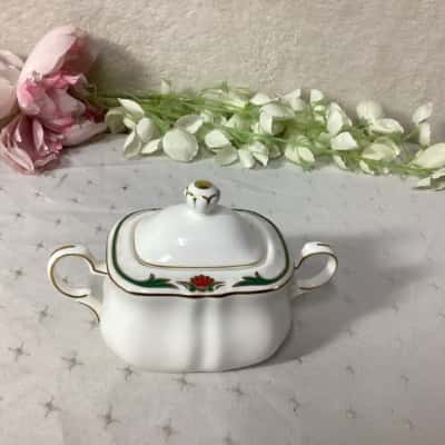 Giovanni Valentino Italy Momoyama Porcelain Two Handle Lidded Sugar Bowl