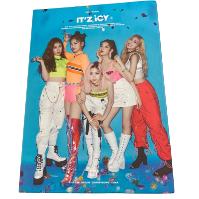 Itzy ‘It’z Icy’ CD with Inclusions
