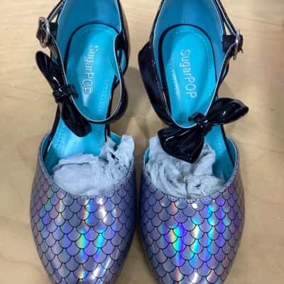 Pop Sugar womens Size 4 Shoes Black  / Silver 