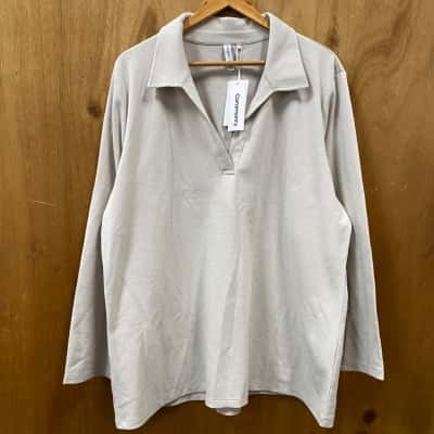 Commonry Cream V-Neck Collared Top Size 22