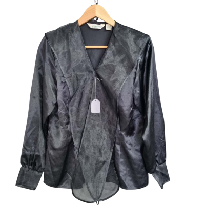  Womens  Size 10 Blouse / Button Up Top / Long Sleeve Shirt / Long Sleeve Top / Party Top / V-Neck Top / Workwear Top Black  