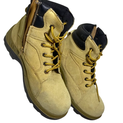  Mens  Size 7 Munka Safety Boots 