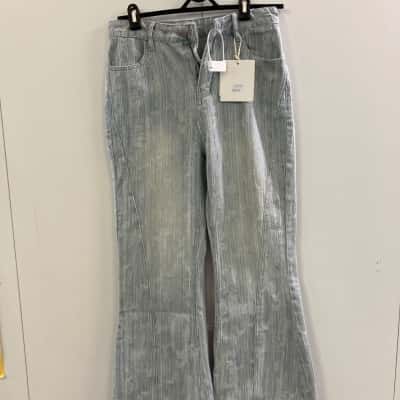  Womens  Size L Blue jeans 