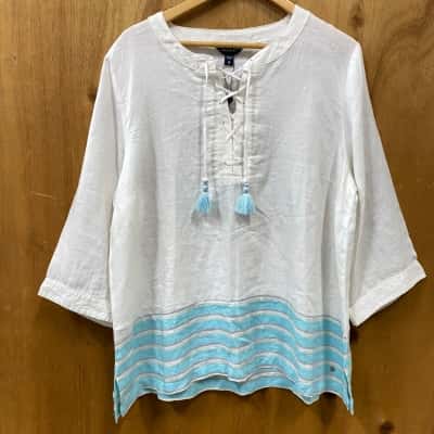 Maggie T White/Blue Contrast Linen Top Size 18