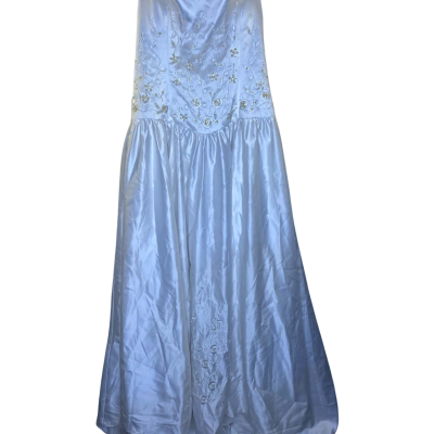  Womens  Size 22 Wedding Dress White 