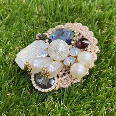  Womens Maximalist Hair Clip/Brooch  