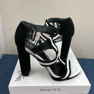Wittner Womens  Size 38 Heels Black  / White suede