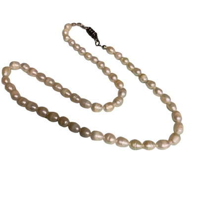  Pearl Necklace 
