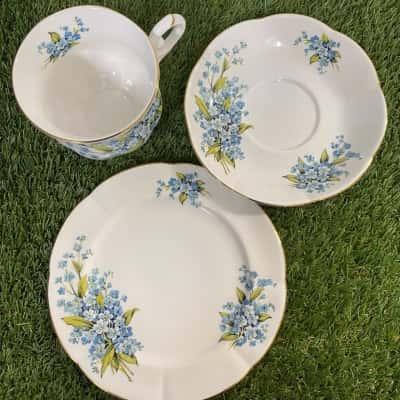 Royal Bone China tea cup set. Fine bone china. Thailand 