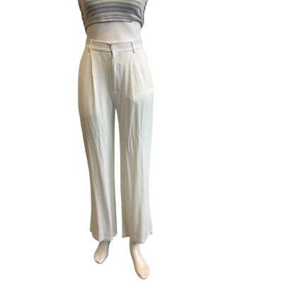 BNWT Luvalot Women's Size 8 Straight Leg Pants White 