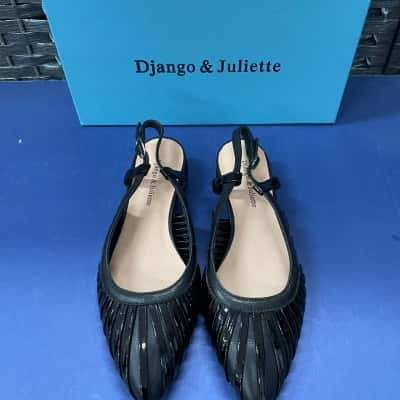 Django & Juliette  Womens  Size 36 Flats Black  