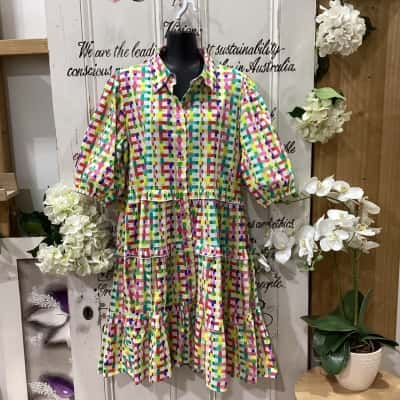 27SE BRAND! NWOT! EYE CATCHING BRIGHT SHIRT COLLAR PUFF SLEEVE MIDI DRESS! Womens  Size 12 Midi Dress / Shirt Dress / Short Sleeve Dress  Checked / Multicoloured / Pattern 