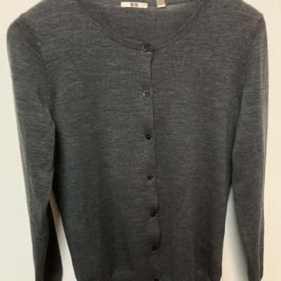 Uniqlo Womens  Size M Button-down Cardigan Grey 