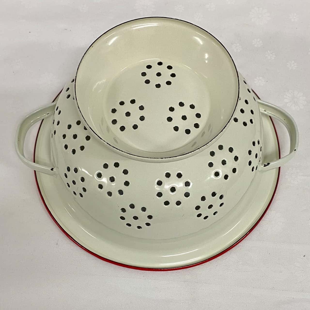 Enamel Footed Colander (s)