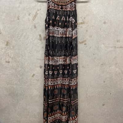 Table Eight Womens  Size 10 Maxi Dress Black  / Pattern 