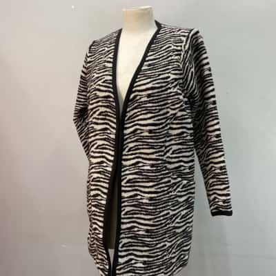 Liz Jordan Womens  Size 10 Jacket  Zebra print 