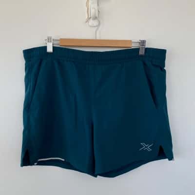 2XU Green Sport Shorts  Size M