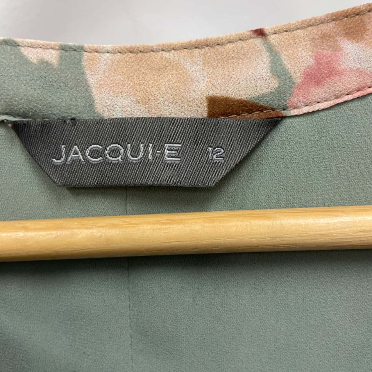 JacquiE Size 12 Floral Tops (s)