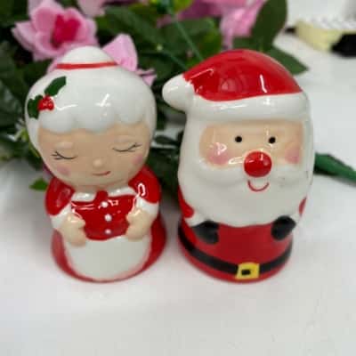 Salt & Pepper Shakers Christmas Santa & Mrs Clauss