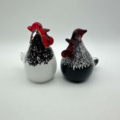 2 x Art Glass Chicken Figures