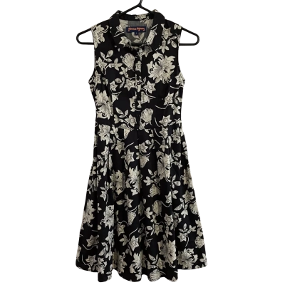 Princess Highway Womens  Size 6 Sleeveless Dress  Black  / White 