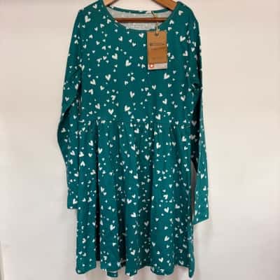 BNWT Mountain Designs Long Sleeve Dress Size 9-10yrs