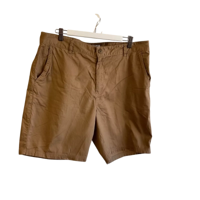 “Adamsville” Mens Short-  Size 36 -Brown 