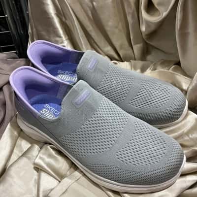 Skechers Go Walk Slip On Womens  Size 11 Sneakers Grey / Purple 