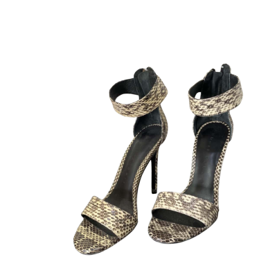 Robert Robert Womens  Size 36 Heels Animal print 