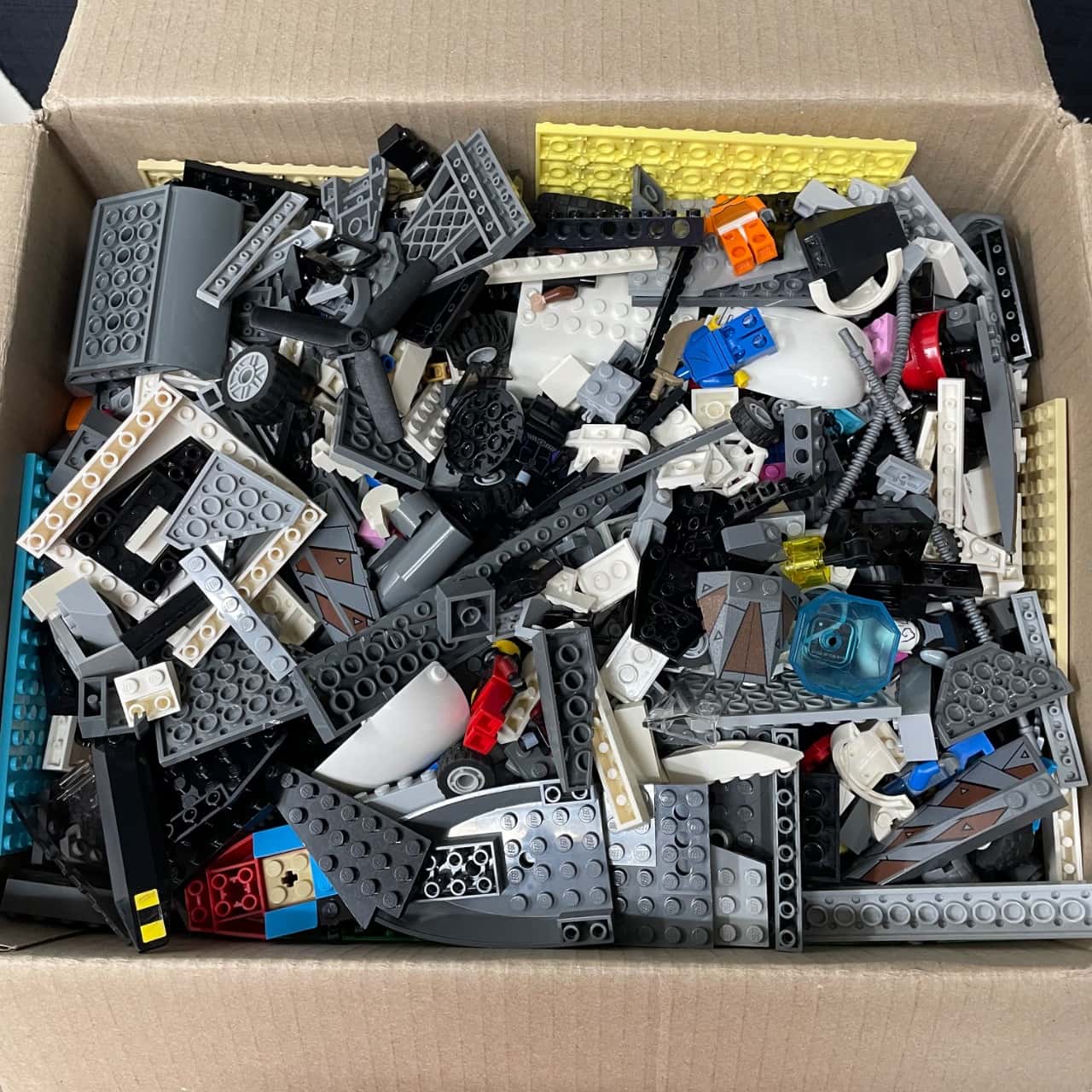 Mixed LEGO (s)