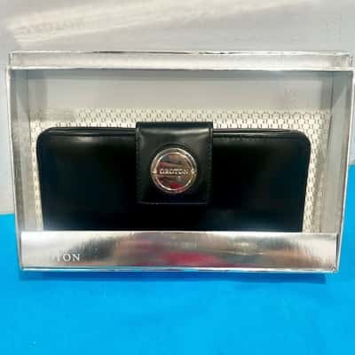 BNWT Oroton Metropolis Black Sleeve Slim Line Wallet - in original box RRP $ 145.00