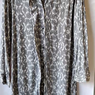 Witchery Womens  Size 14 Black  / White 