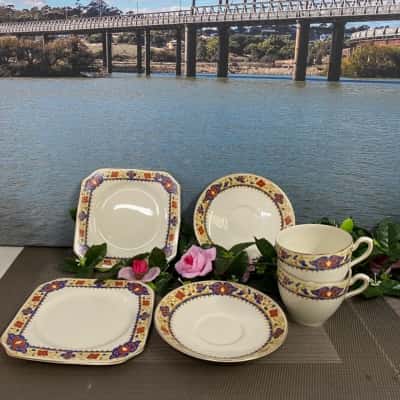 Staffordshire Made in England 6 piece teaset 