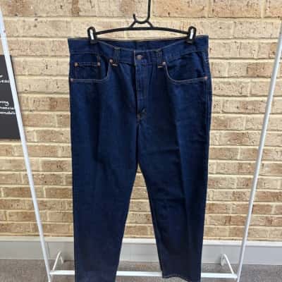 Levis Mens blue washed jeans  Size 32 / 38 