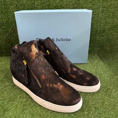 Django & Juliette Grayce Black & Bronze Pony Ankle Boots Size 42