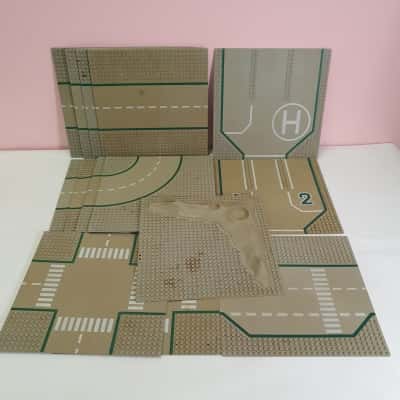 Vintage Lego Road Plates x 13 & Moon Base Plate x 1