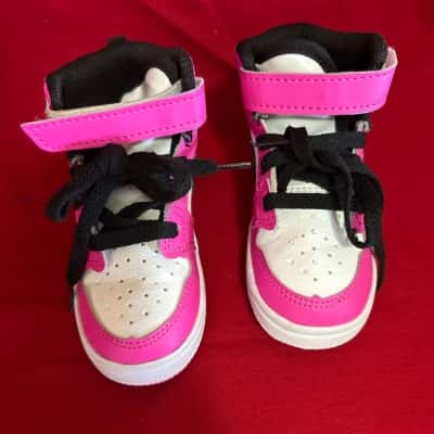 Nike Air Jordan 1 Sneakers in White & Fierce Pink , Black Colourway Kids  Size US1.5 UK 2 