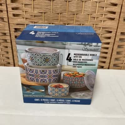 NEW Signature 8 piece microwavable bowls 