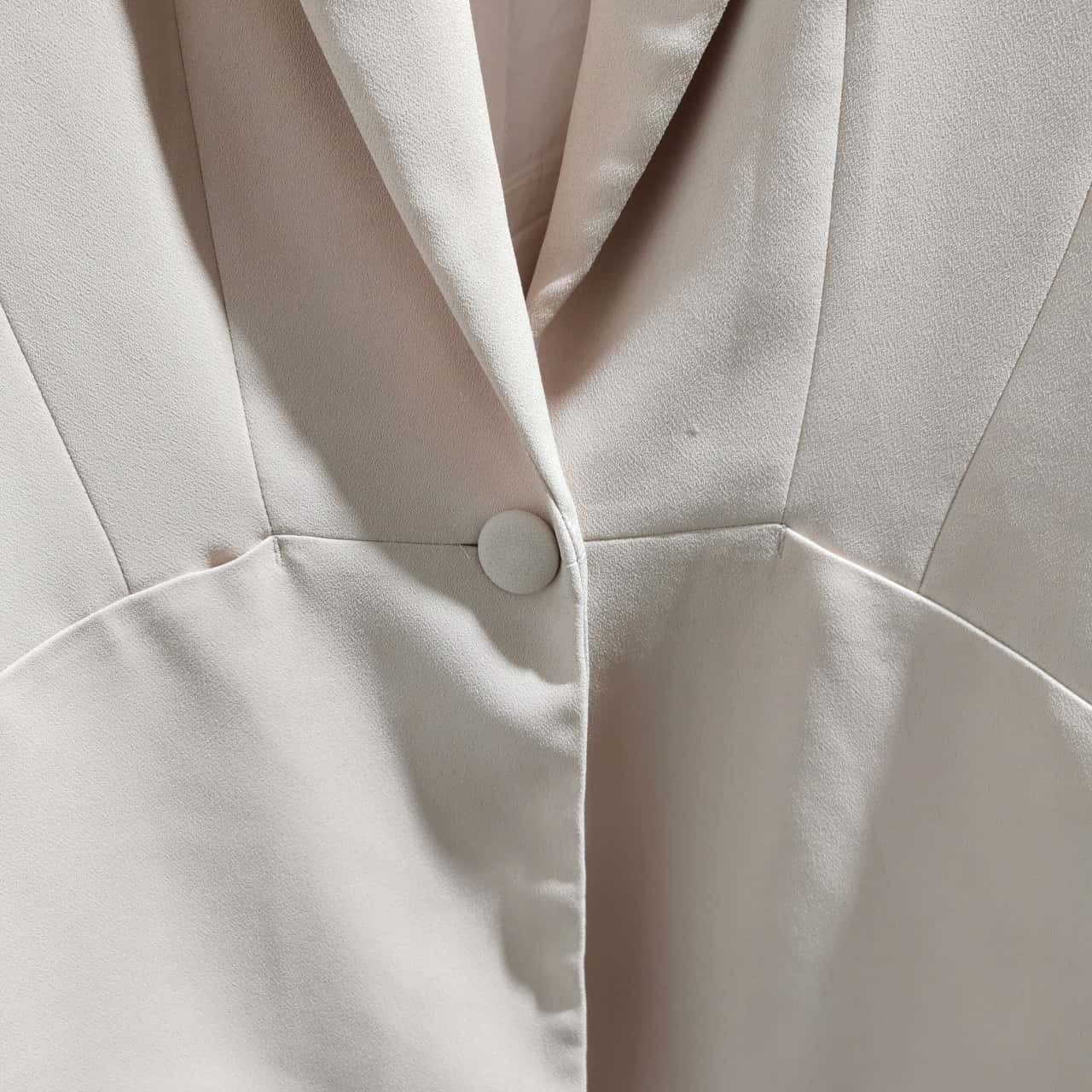 Portmans Womens Size 14, pale pink, jacket. Single button fastening