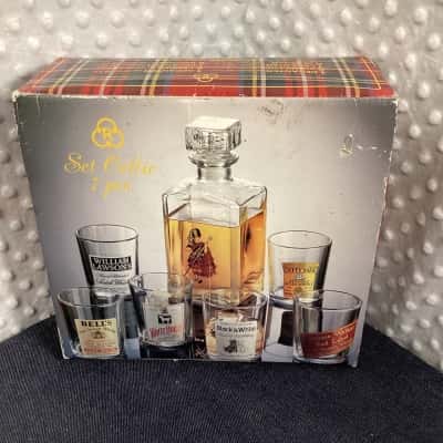 Vintage 7-piece Whisky Decanter Set