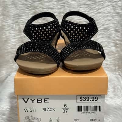 Womens  Size 37 Sandals Black  sandals 