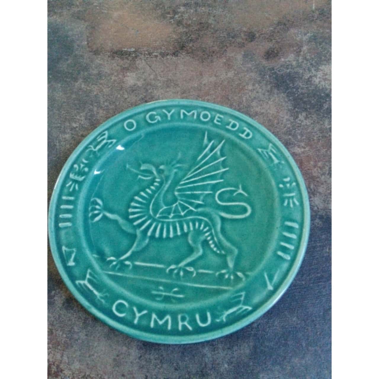 Vintage Gymoedd Cymru Souvenir Plate