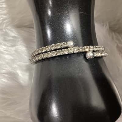 Lovisa Womens Bracelet / Earrings / Necklace Other / Silver 