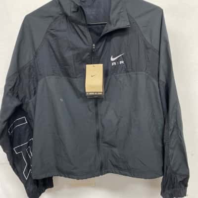 Nike Womens  Size M Performance Jacket Black  