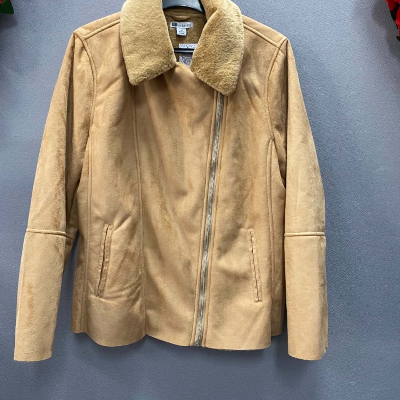 REDUCED TO 13.50 Rockmans Ladies Tan Suede Jacket Size 14 NWT RRP 109