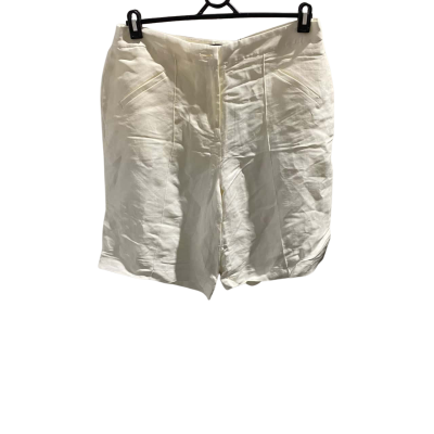BNWT David Lawrence Womens  Size 12 Tailored Shorts White 
