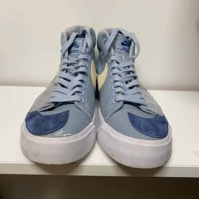 Nike Size 8 Sneakers Blue 